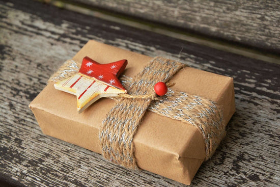 Christmas Gift Wrapping without the Waste - 10 Inspiring Ideas!