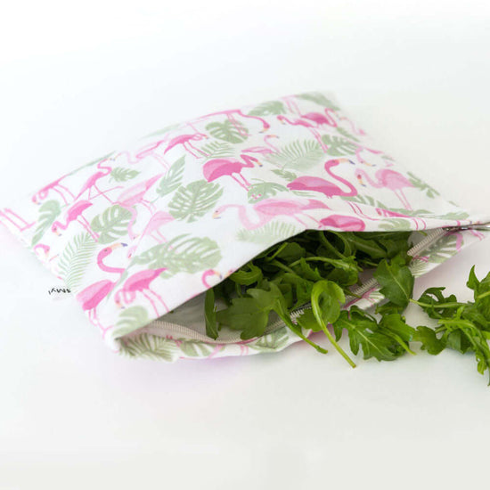 Flamingo 4myearth reusable and plastic-free food pocket with herbs inside